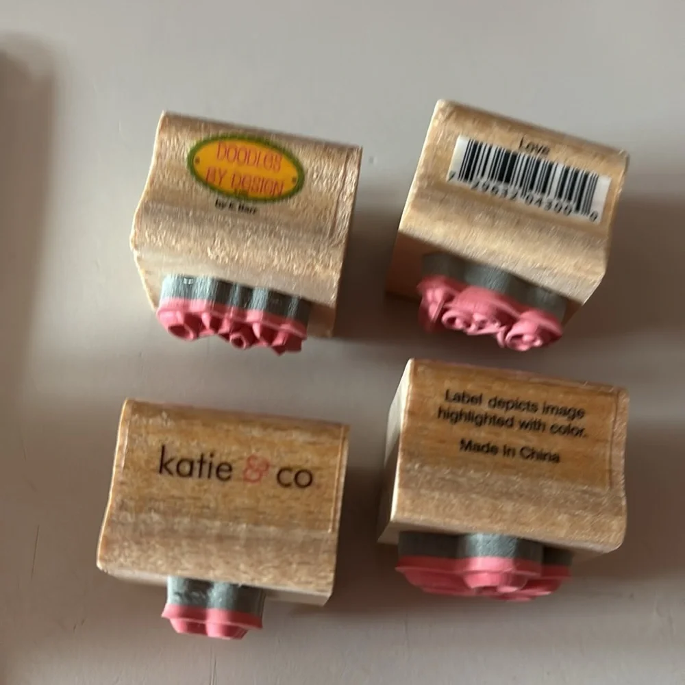 NEW Mini punch and set of 4 stampers